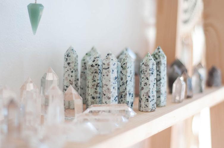 Carlsbad Gemstone Expert says Crystals are a Girl's Best Friends