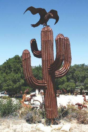 Ricardo Sculpture