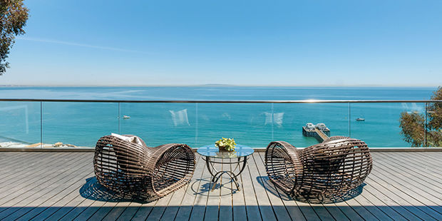 Celebrity Home Stager Meridith Baer Shares 10 Outdoor Staging Tips