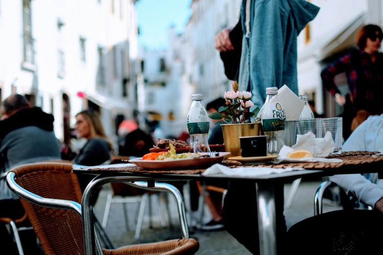 The 5 Signs of an Outdated Restaurant