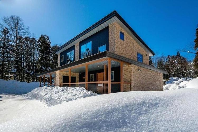 15 Luxury Stays in Japanese Ski Resorts