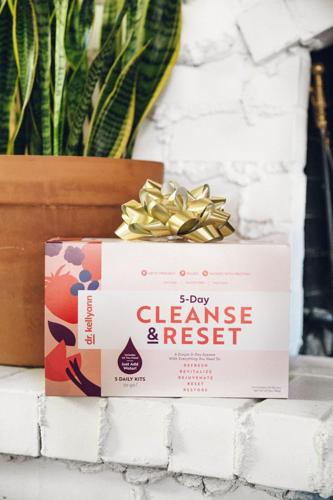 This 5 Day Cleanse is a great way to prepare for the post-holidays havoc