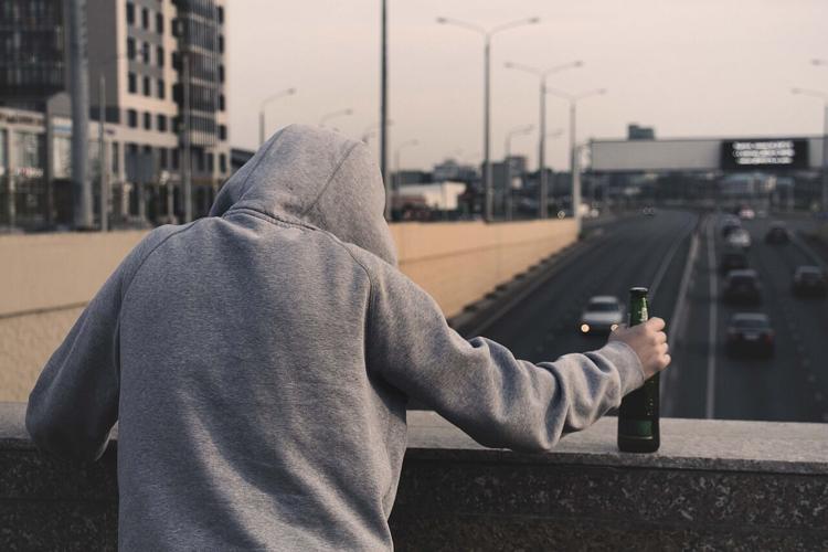 Man who struggles with alcohol abuse struggles to cope
