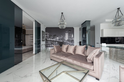 Luxury Meets Function: Flooring Trends Every Modern Homeowner Should Know