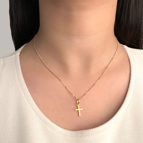 The Timeless Elegance of Cross Necklaces: A Symbol of Faith and Style