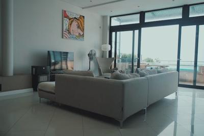 retractable privacy screens