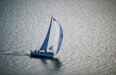Why Everyone Who Loves Sailing Should Take a Course