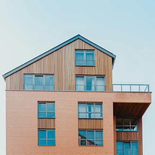 The Cost of a New Roof: Budgeting and Financing Tips
