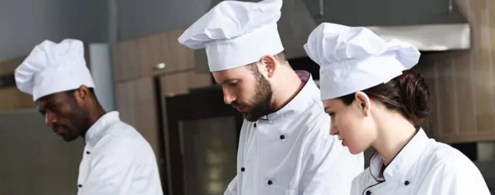 Private Label Chef Hat Manufacturing: OEM & ODM Guide