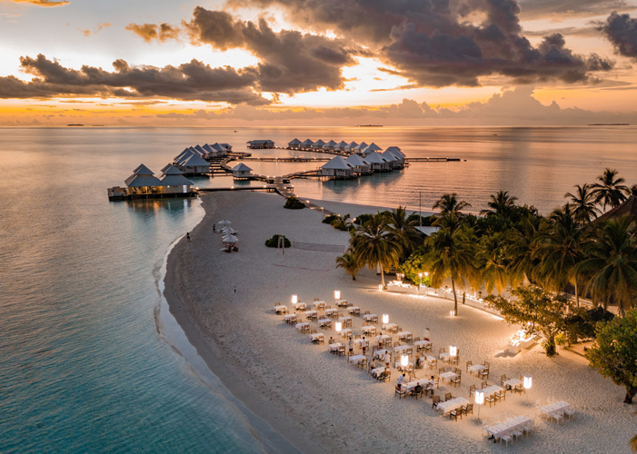 Slow Glamour in the Maldives at Diamonds Athuruga