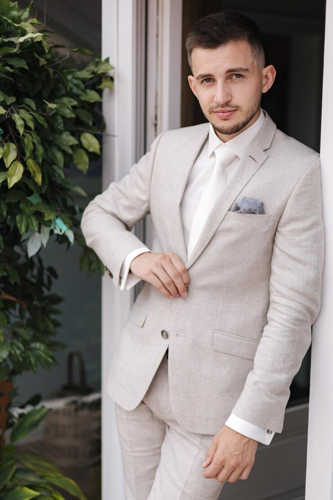 Beach Wedding Ready: A Modern Groom's Linen Suit Checklist