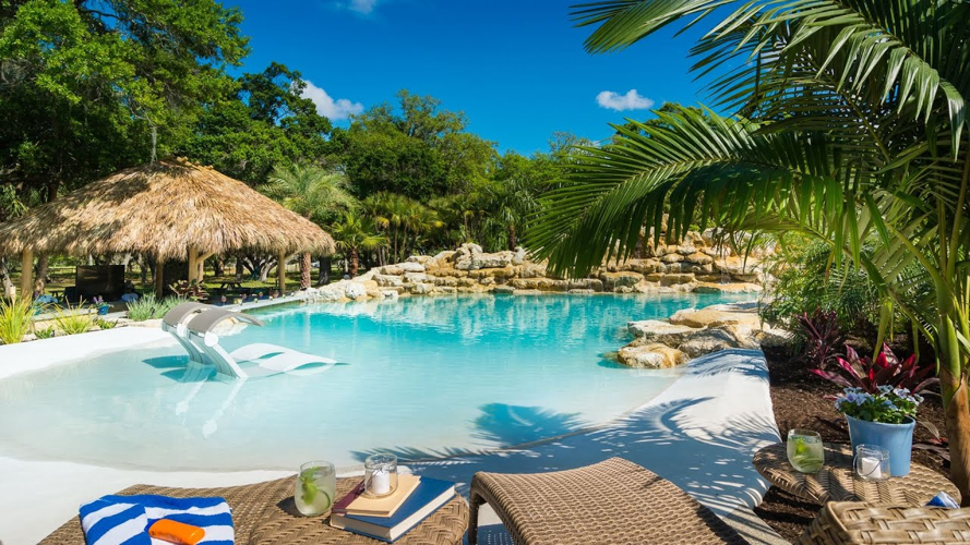 Backyard Palapa Designs That Bring Resort Style to a Tropical Pool Retreat