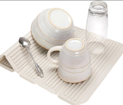 Smart, Simple, and Spotless: Modern Gadgets for a Minimalist Kitchen