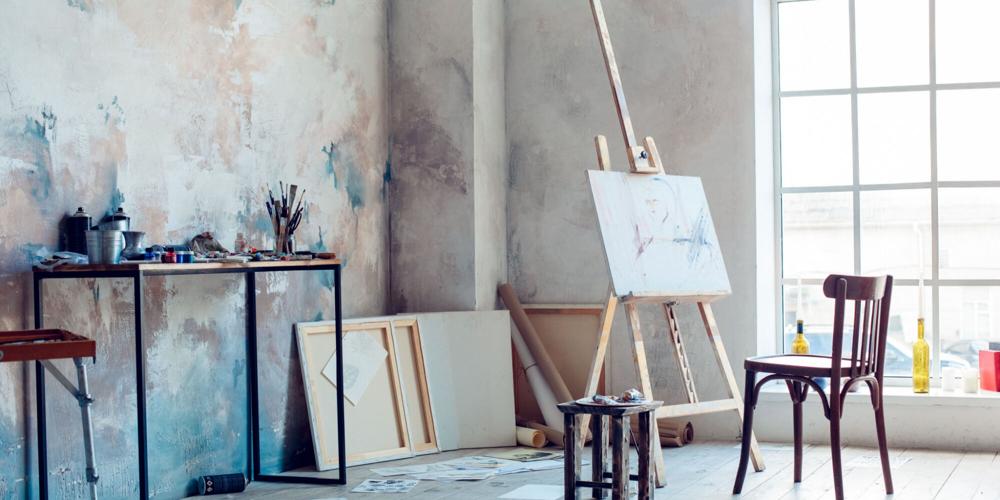 How to Create Your Own Art Studio Setup at Home Featured