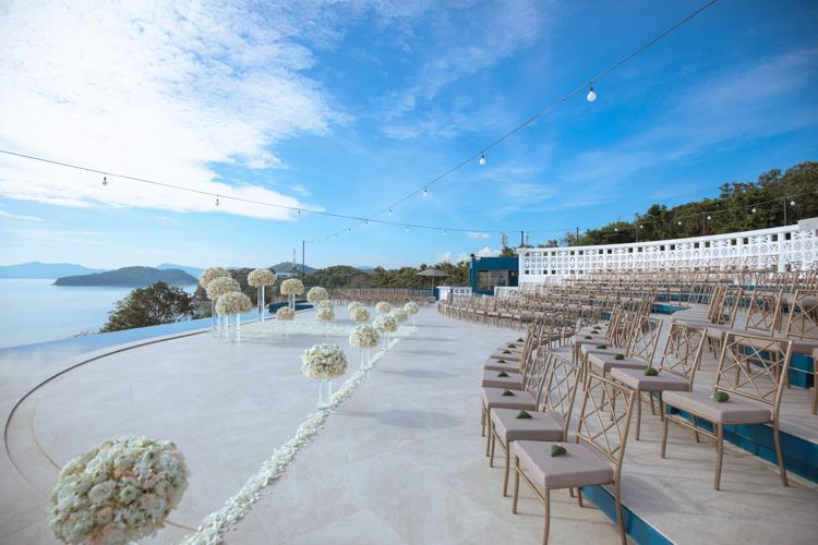How to Plan a Destination Wedding That Guests Actually Enjoy