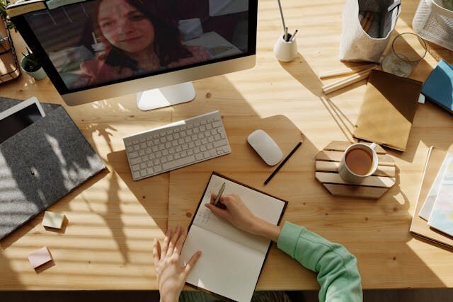 How Online Psychics Can Enhance Your Health and Wellness