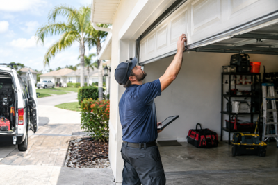Garage Door Repair In Lehigh Acres: 5 Connected Resources For Safer, Smarter Home Access