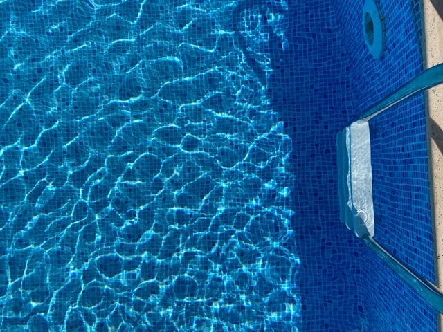 Easy Ways Of Maintaining The Cleanliness Of Your Pool Area