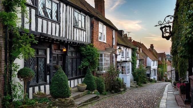 5 British Towns Worth Making Your Base on Your Next Trip