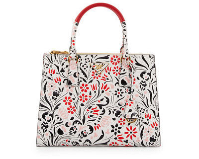 Swing into Spring with the Hottest Handbag Trends