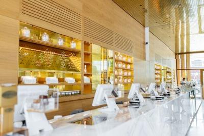 How to Choose the Right Online CBD Weed Shop in the UK: Factors to Consider