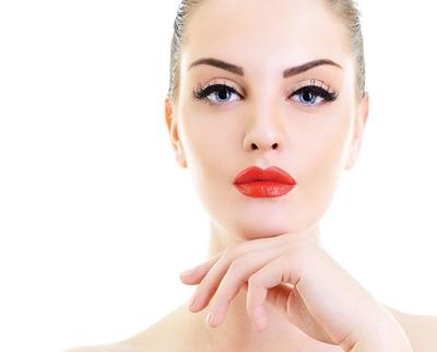 STYLE: Makeup Linings Playbook