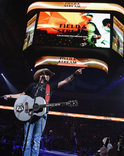Jason Aldean Fires Up The Crowd With Surprise Concert At Bassmaster Classic’s Opening Night