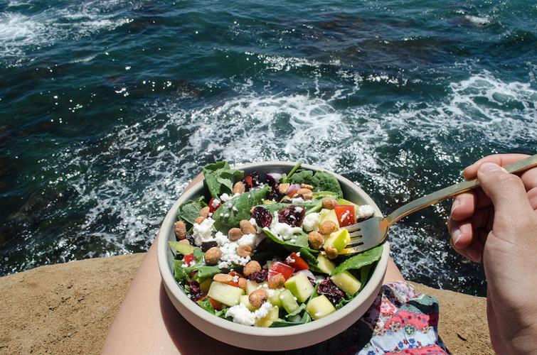 Farmer's Fix Offers Easy, Nutritious Salad Subscriptions