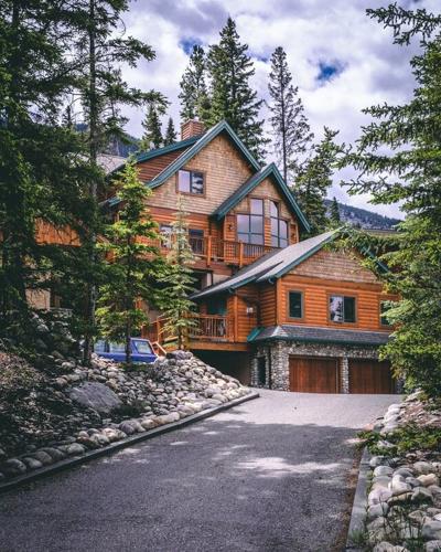 Most Popular Types of Houses in Canada