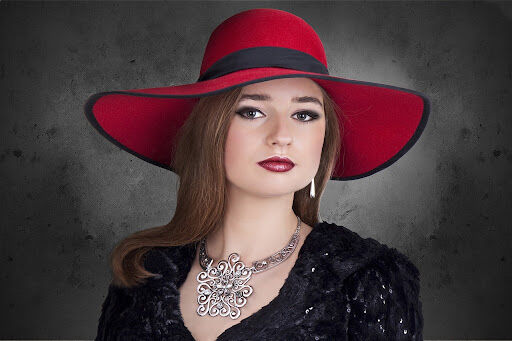 What Your Favorite Jewelry Pieces Say About Your Personality