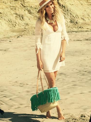 Jasmine Dustin Behind the Scenes