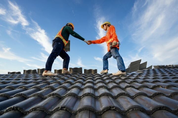 The Importance of Hiring Accredited Roofing Experts for Your Home