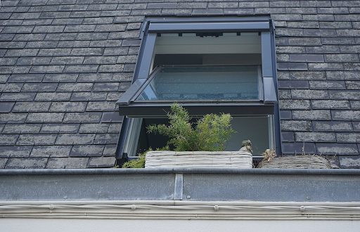 7 Signs That Show Your Metal Roof Needs Professional Repair