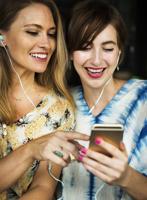 3 Intentional and Deliberate Ways to Use Your Smartphone to Live in the Moment