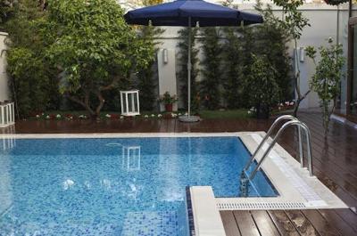 The Ultimate Guide to Home Pool Cleaning DIY vs Hiring Professionals