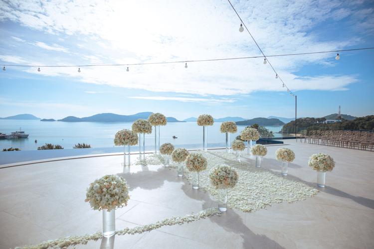 How to Plan a Destination Wedding That Guests Actually Enjoy
