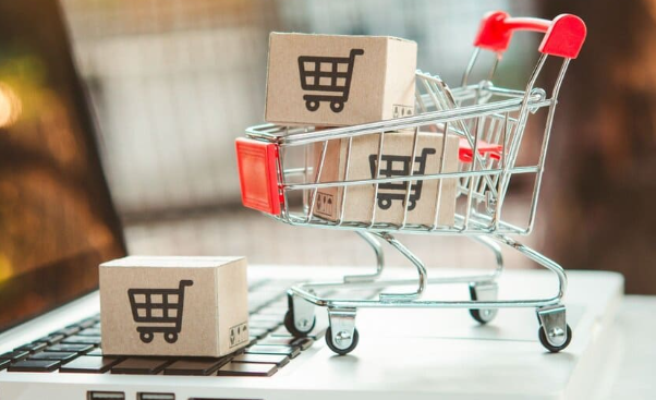 Mastering the 2025 Holiday Party Look