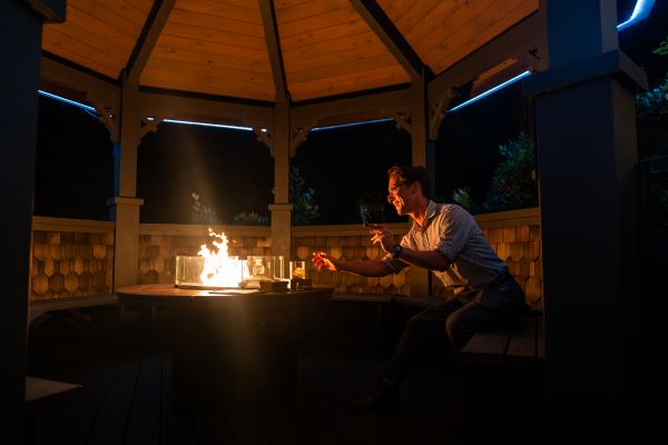 A Coastal Whiskey-and-Cigar Ritual Arrives on the Mendocino Coast