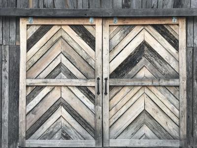 Sliding Barn Doors and Why They Are So Hot Now