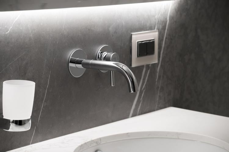 Modern Minimalism Meets Classical Detailing in A Apartment by SOIA Design