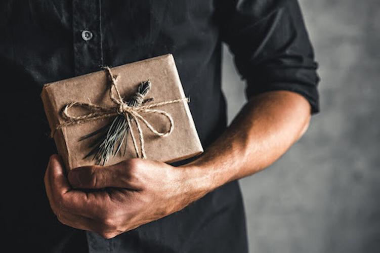 Stumped on What To Get Your Favorite Leo Man for His Birthday?