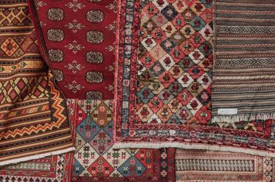 How To Choose The Best Rugs for a Rustic Home Interior