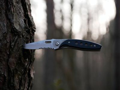 THINGS TO CONSIDER WHILE BUYING A FOLDING KNIFE