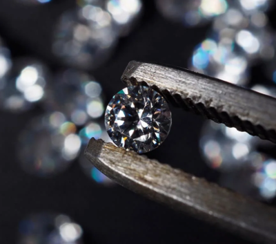 Do Buyers Offer More for Certified Diamonds Than Non-Certified Ones?