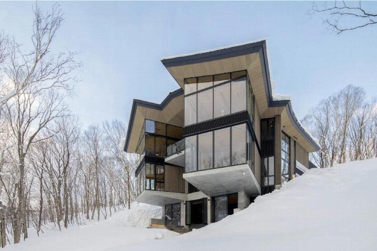 15 Luxury Stays in Japanese Ski Resorts