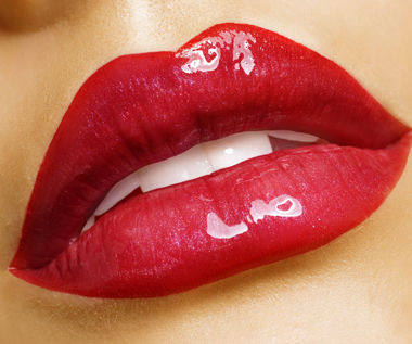 Affordable Lip Plumpers Sparkle this Spring