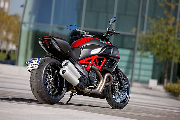 Duacti Diavel: Luxury, Power and Style