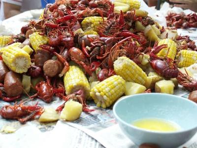 How to: Hosting A Crawfish Boil Party