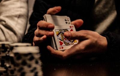 Dress to Impress: Ideas for Decorating Your Home for a Poker Night