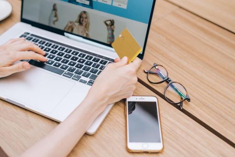 The Convenience Factor: How Online Shopping Makes Life Easier
